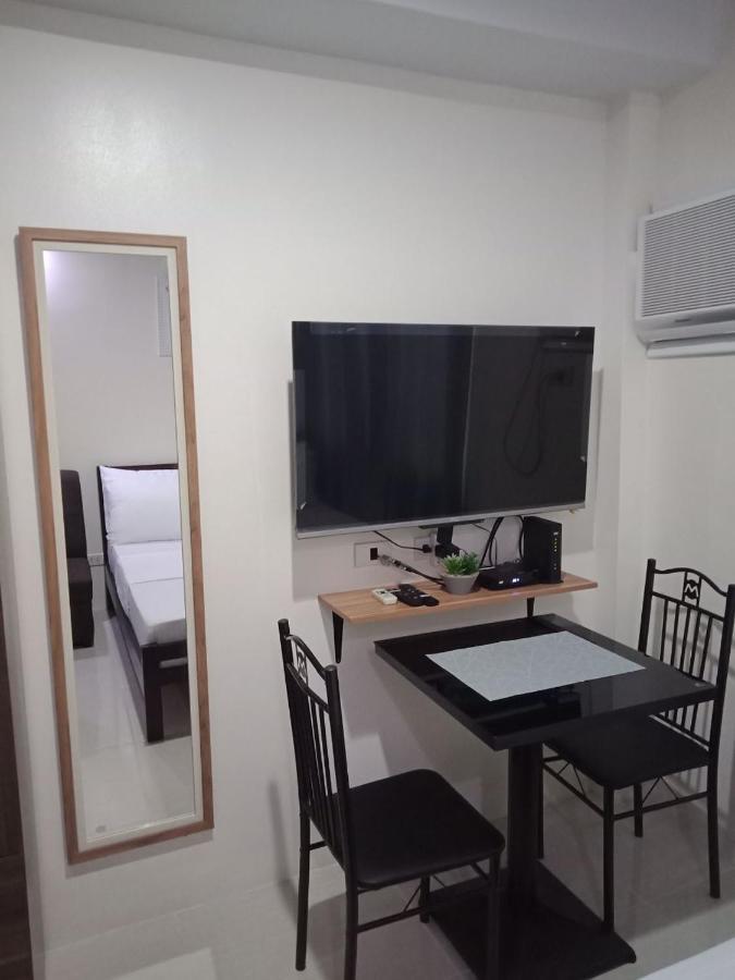Cozy 1233 The Persimmon Studio Near Sm And Ayala Cebu Esterno foto