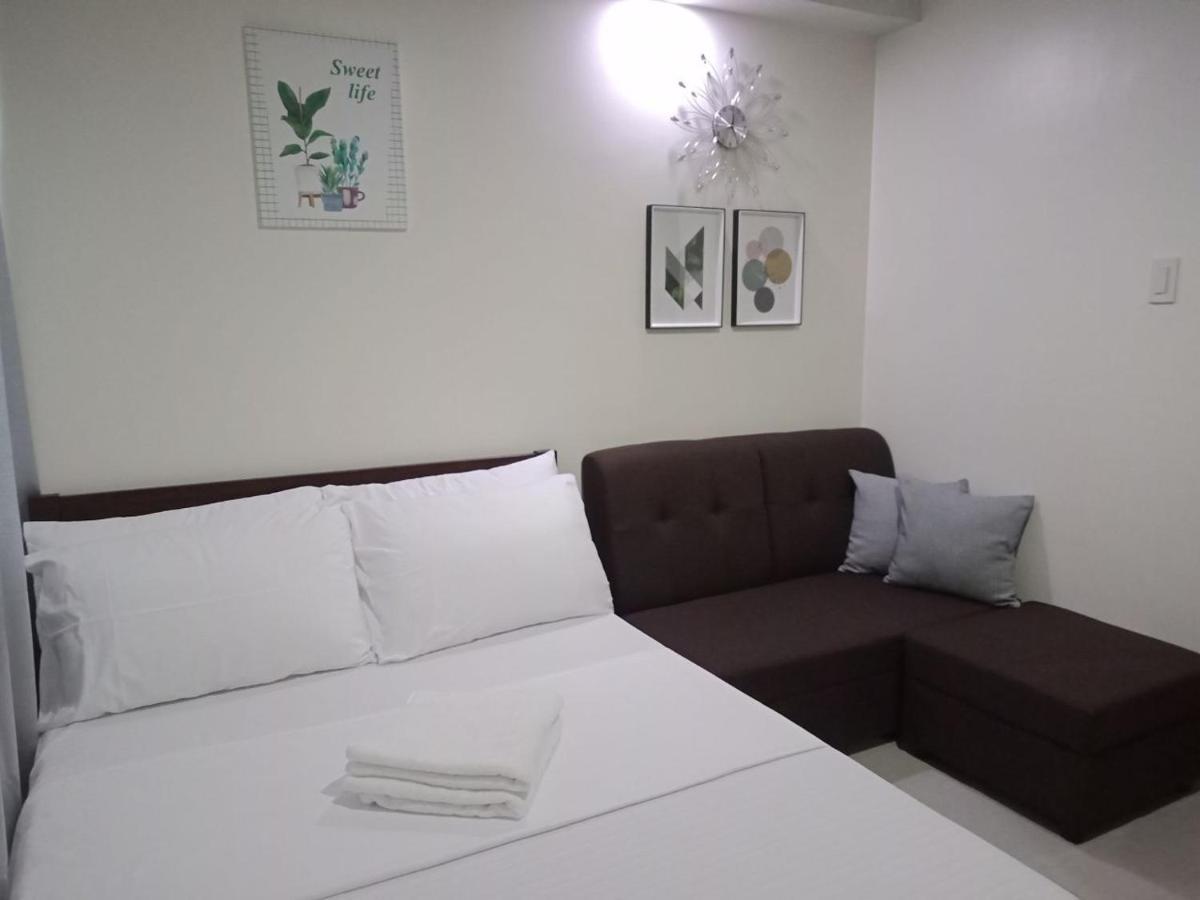 Cozy 1233 The Persimmon Studio Near Sm And Ayala Cebu Esterno foto