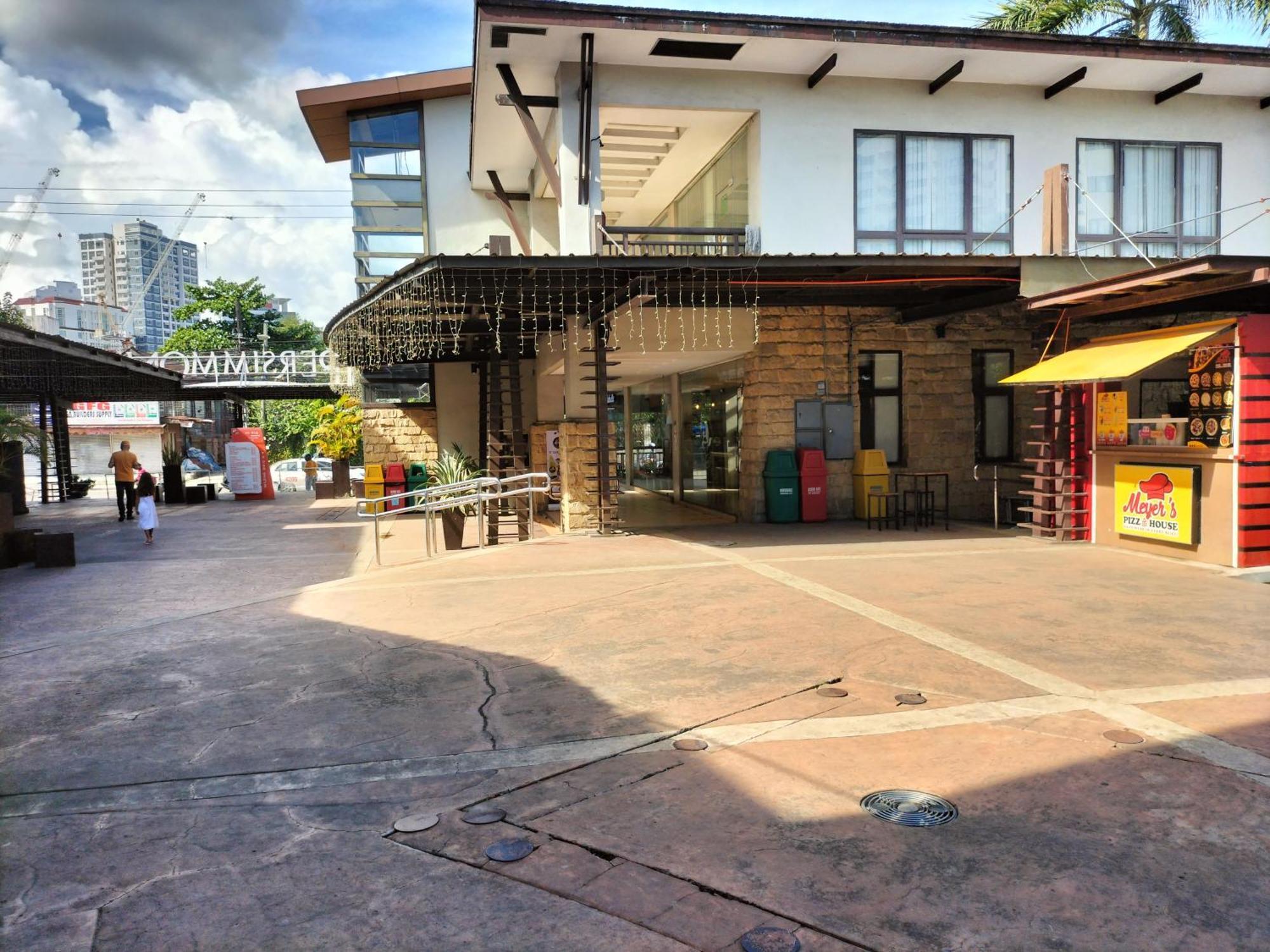 Cozy 1233 The Persimmon Studio Near Sm And Ayala Cebu Esterno foto